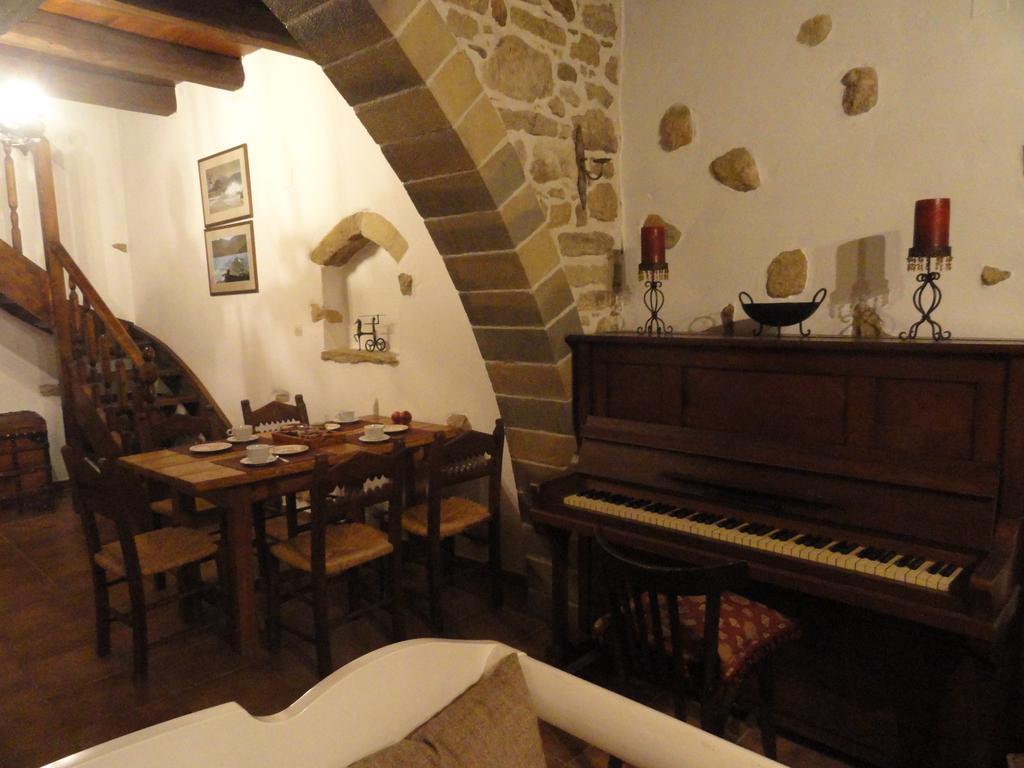 Villa Kamilari Luaran gambar