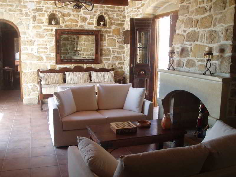 Villa Kamilari Luaran gambar